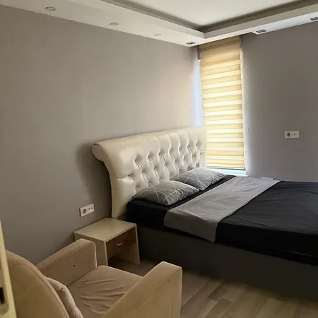 Daire Modern With Kitchen In The Center